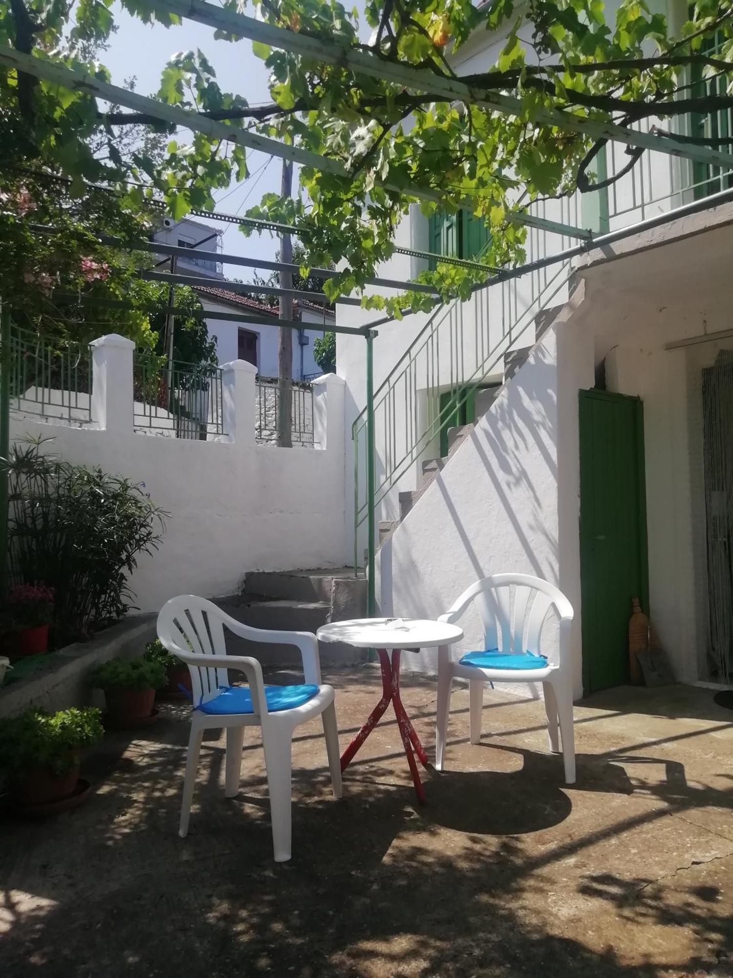 Trikeri Traditional Cozy House Экстерьер фото